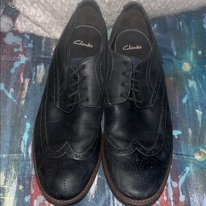 Clarks Men's Black Leather Oxfords